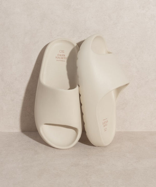 Cloud Light Comfort Slides