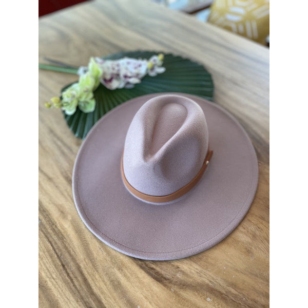 Wide brim panama hat in vegan felt